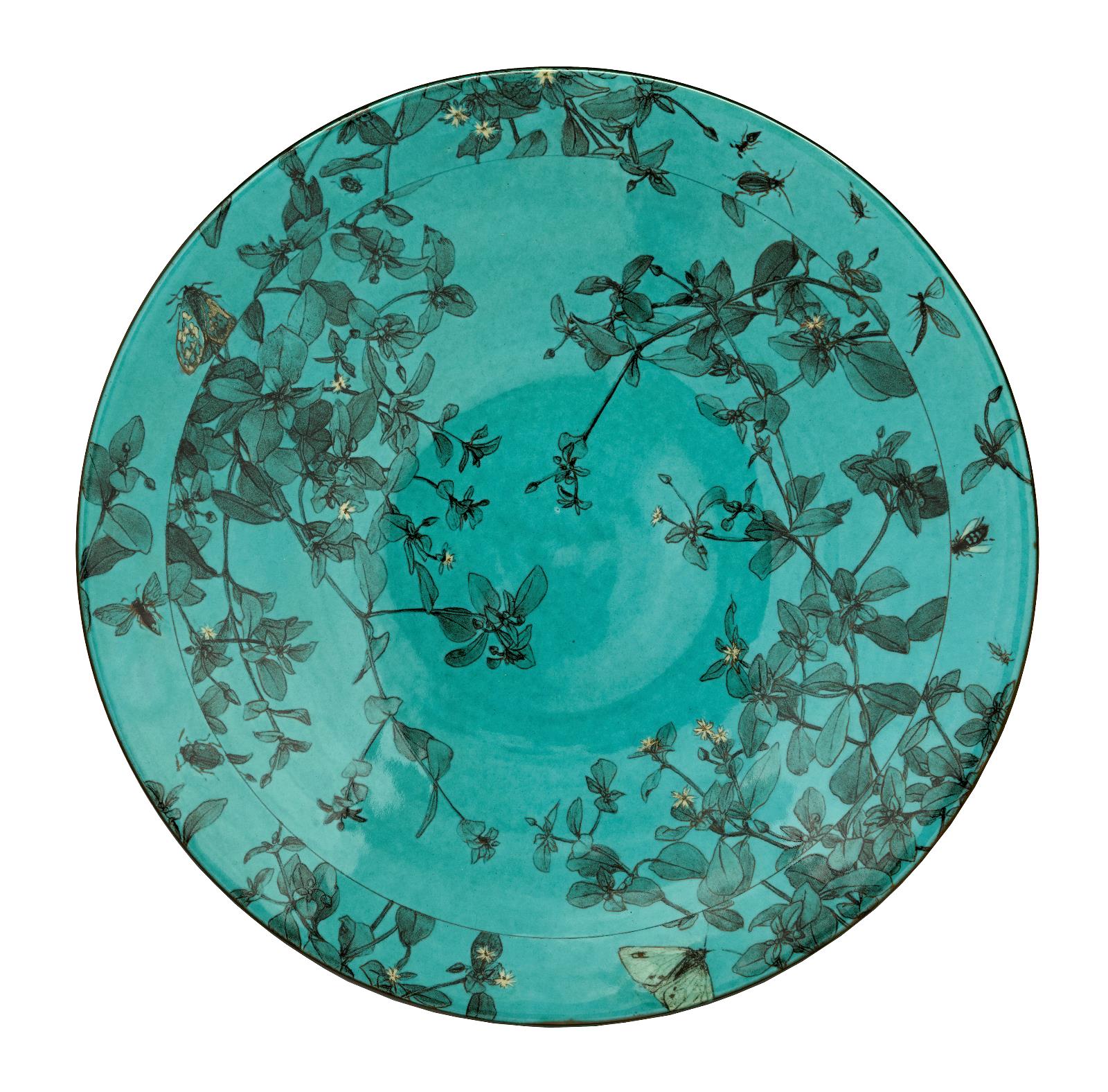 Grita Götze,
 Teller „Vogelmiere“,
 2015,
 Engobemalerei,
 Durchmesser: 31 cm