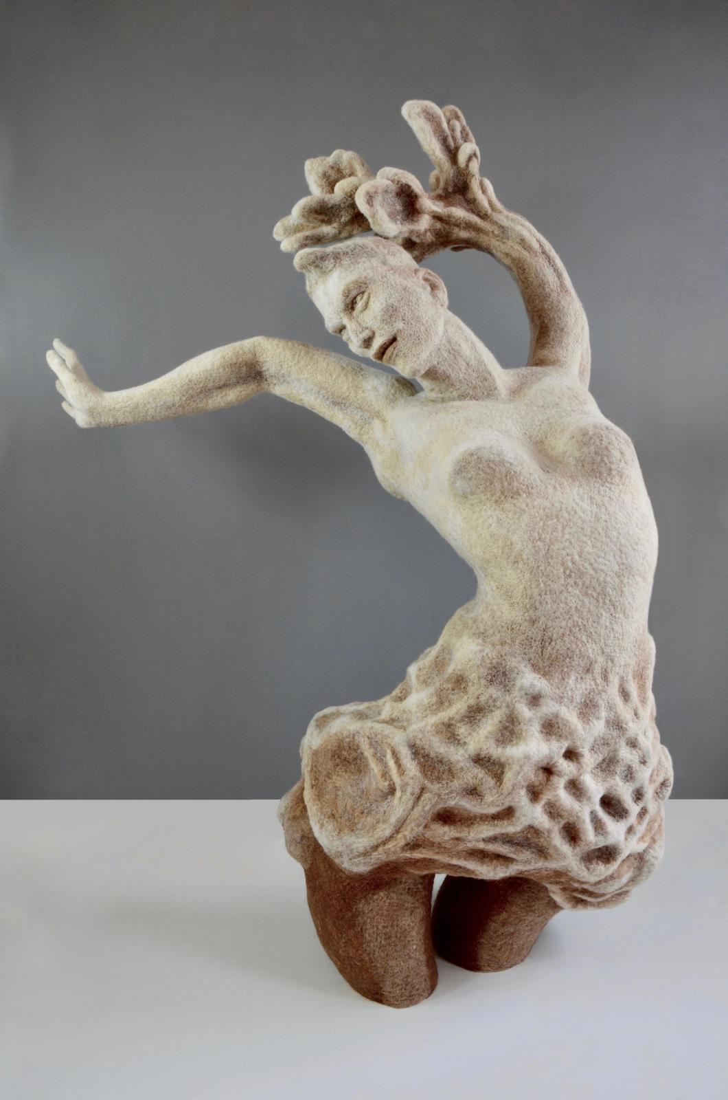 Stefanie Ehrenfried, Hinterhand, 2015/2019,  Wolle nadelgefilzt, 195 x 115 x 55 cm